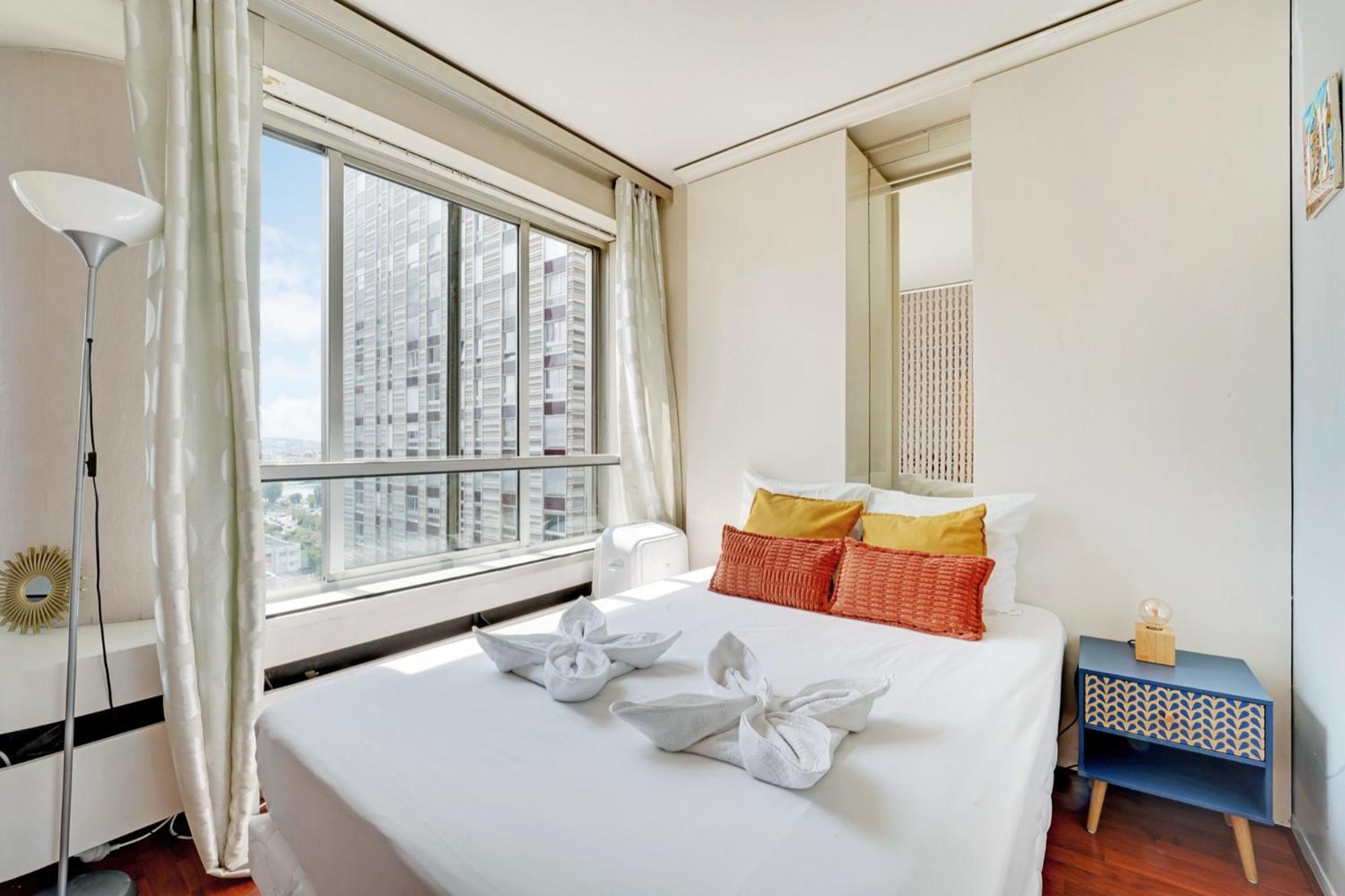 Family Seine & Spacious Flat 8Min Walk To Eiffeltower Ac Париж Экстерьер фото